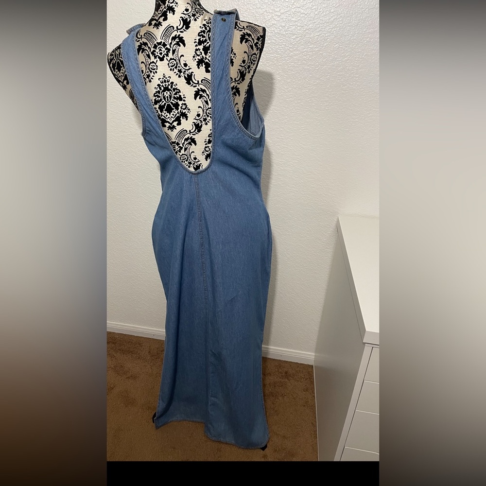 🌞New York News Plunged Back Denim Summer Dress